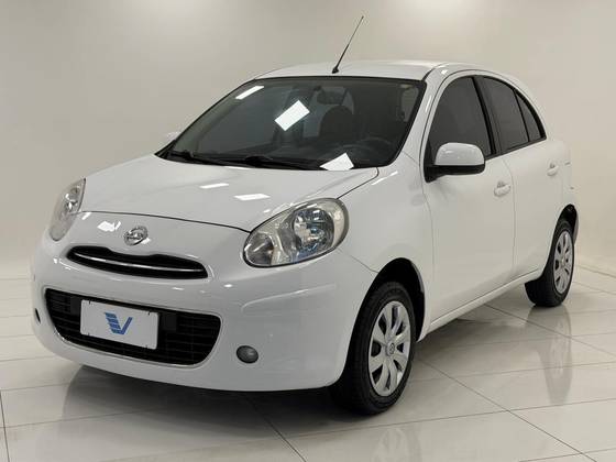 NISSAN MARCH 1.0 16V FLEX 4P MANUAL NISSAN MARCH 1.0 16V FLEX 4P MANUAL